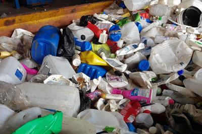 Detailsektoren vil skabe mere bæredygtig plastemballage